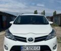 Белый Тойота Версо, объемом двигателя 2 л и пробегом 261 тыс. км за 12500 $, фото 1 на Automoto.ua