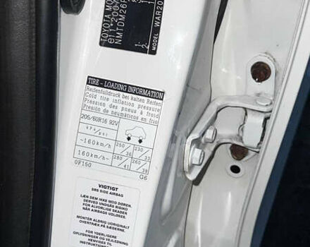 Белый Тойота Версо, объемом двигателя 1.6 л и пробегом 157 тыс. км за 10500 $, фото 38 на Automoto.ua