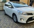Белый Тойота Версо, объемом двигателя 2 л и пробегом 210 тыс. км за 10500 $, фото 1 на Automoto.ua