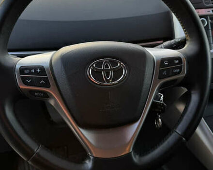 Белый Тойота Версо, объемом двигателя 1.6 л и пробегом 157 тыс. км за 10500 $, фото 9 на Automoto.ua