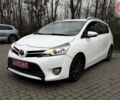 Белый Тойота Версо, объемом двигателя 1.6 л и пробегом 157 тыс. км за 10500 $, фото 1 на Automoto.ua
