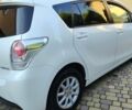 Белый Тойота Версо, объемом двигателя 2 л и пробегом 210 тыс. км за 10500 $, фото 2 на Automoto.ua