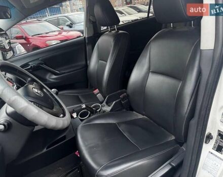 Белый Тойота Версо, объемом двигателя 1.6 л и пробегом 106 тыс. км за 10990 $, фото 14 на Automoto.ua