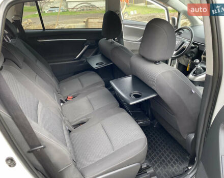 Белый Тойота Версо, объемом двигателя 1.6 л и пробегом 186 тыс. км за 13600 $, фото 10 на Automoto.ua