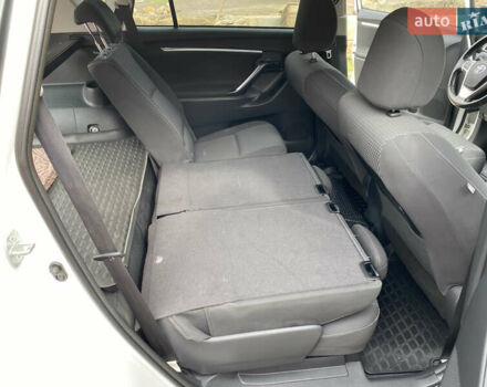 Белый Тойота Версо, объемом двигателя 1.6 л и пробегом 186 тыс. км за 13600 $, фото 9 на Automoto.ua