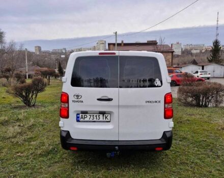 Белый Тойота Версо, объемом двигателя 2 л и пробегом 33 тыс. км за 32500 $, фото 3 на Automoto.ua