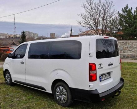 Белый Тойота Версо, объемом двигателя 2 л и пробегом 33 тыс. км за 32500 $, фото 2 на Automoto.ua