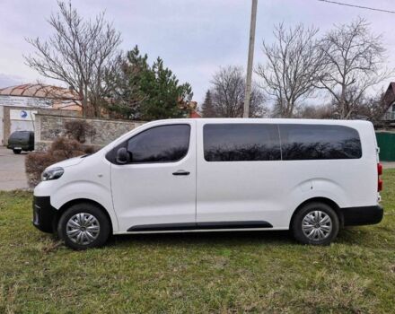 Белый Тойота Версо, объемом двигателя 2 л и пробегом 33 тыс. км за 32500 $, фото 4 на Automoto.ua