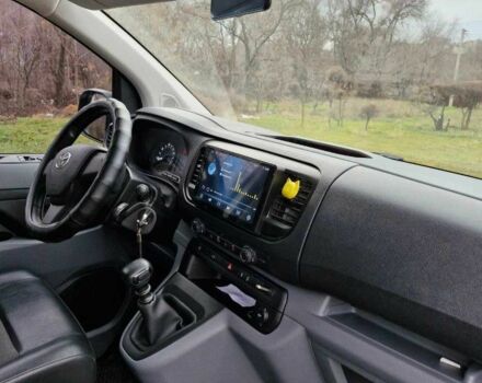 Белый Тойота Версо, объемом двигателя 2 л и пробегом 33 тыс. км за 32500 $, фото 6 на Automoto.ua