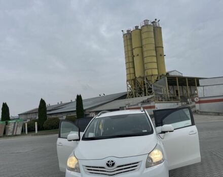 Белый Тойота Версо, объемом двигателя 2 л и пробегом 364 тыс. км за 8000 $, фото 14 на Automoto.ua