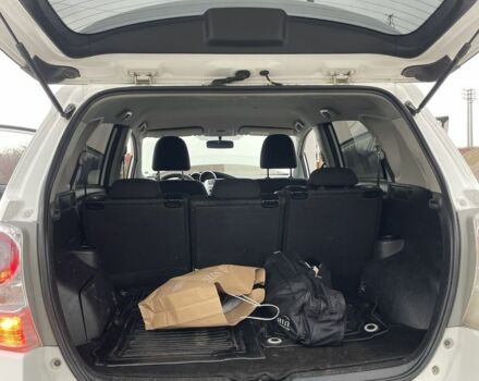 Белый Тойота Версо, объемом двигателя 2 л и пробегом 364 тыс. км за 8000 $, фото 13 на Automoto.ua