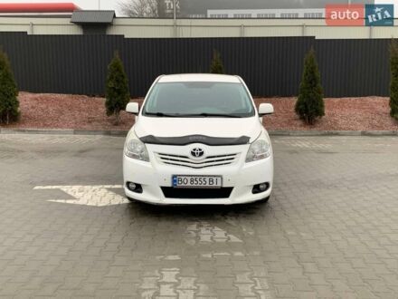 Білий Тойота Версо, об'ємом двигуна 2.23 л та пробігом 292 тис. км за 10500 $, фото 1 на Automoto.ua