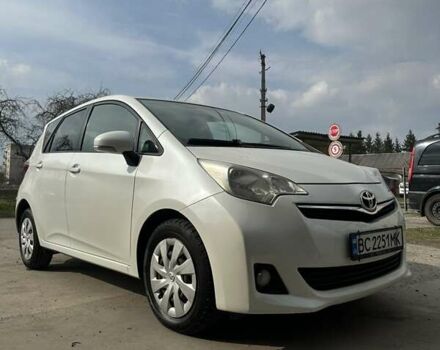 Белый Тойота Версо, объемом двигателя 1.33 л и пробегом 215 тыс. км за 6800 $, фото 1 на Automoto.ua