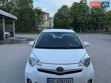Белый Тойота Версо, объемом двигателя 1.36 л и пробегом 198 тыс. км за 7500 $, фото 1 на Automoto.ua