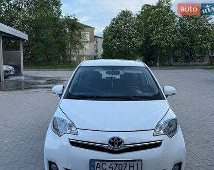 Белый Тойота Версо, объемом двигателя 1.36 л и пробегом 198 тыс. км за 7500 $, фото 1 на Automoto.ua