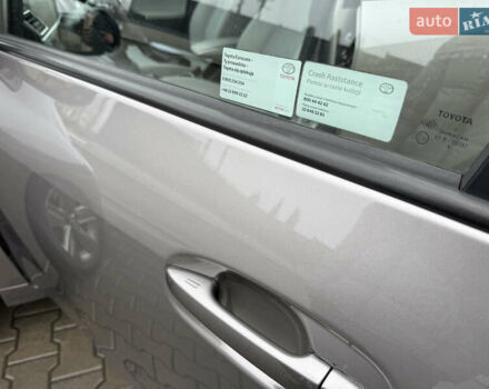 Бежевый Тойота Версо, объемом двигателя 1.6 л и пробегом 132 тыс. км за 11700 $, фото 64 на Automoto.ua