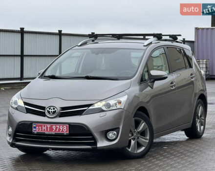 Бежевый Тойота Версо, объемом двигателя 1.6 л и пробегом 132 тыс. км за 11700 $, фото 17 на Automoto.ua