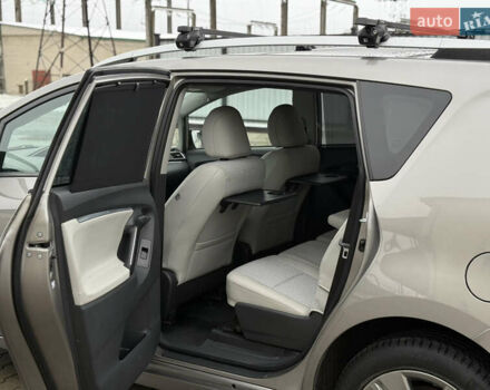 Бежевый Тойота Версо, объемом двигателя 1.6 л и пробегом 132 тыс. км за 11700 $, фото 57 на Automoto.ua