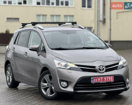 Бежевый Тойота Версо, объемом двигателя 1.6 л и пробегом 132 тыс. км за 11700 $, фото 19 на Automoto.ua