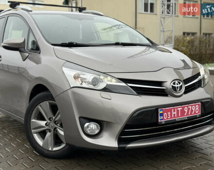 Бежевый Тойота Версо, объемом двигателя 1.6 л и пробегом 132 тыс. км за 11700 $, фото 22 на Automoto.ua