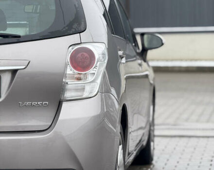 Бежевый Тойота Версо, объемом двигателя 1.6 л и пробегом 132 тыс. км за 11700 $, фото 11 на Automoto.ua