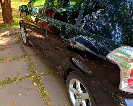 Черный Тойота Версо, объемом двигателя 2.2 л и пробегом 222 тыс. км за 5500 $, фото 3 на Automoto.ua