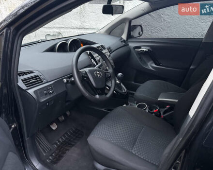 Чорний Тойота Версо, об'ємом двигуна 2 л та пробігом 208 тис. км за 8500 $, фото 13 на Automoto.ua