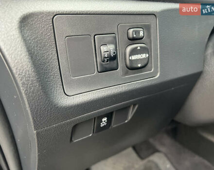 Чорний Тойота Версо, об'ємом двигуна 1.8 л та пробігом 206 тис. км за 11900 $, фото 49 на Automoto.ua