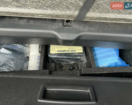 Чорний Тойота Версо, об'ємом двигуна 1.8 л та пробігом 206 тис. км за 11900 $, фото 36 на Automoto.ua