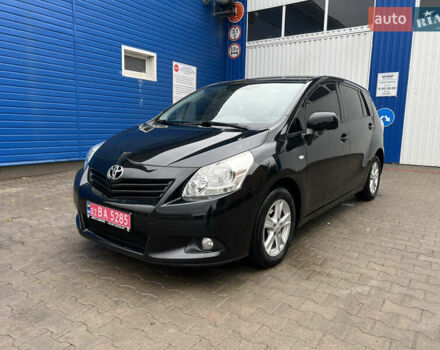 Чорний Тойота Версо, об'ємом двигуна 1.8 л та пробігом 206 тис. км за 11900 $, фото 65 на Automoto.ua
