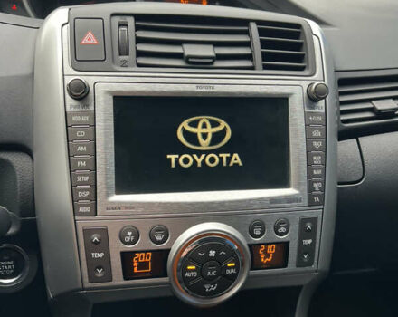 Чорний Тойота Версо, об'ємом двигуна 1.8 л та пробігом 206 тис. км за 11900 $, фото 10 на Automoto.ua