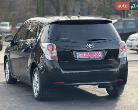 Чорний Тойота Версо, об'ємом двигуна 1.8 л та пробігом 208 тис. км за 11900 $, фото 1 на Automoto.ua
