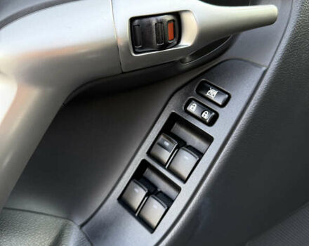 Чорний Тойота Версо, об'ємом двигуна 1.8 л та пробігом 208 тис. км за 11900 $, фото 14 на Automoto.ua