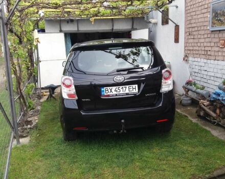 Чорний Тойота Версо, об'ємом двигуна 2.2 л та пробігом 228 тис. км за 7800 $, фото 1 на Automoto.ua