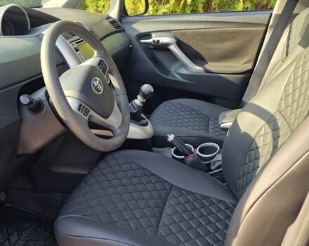 Черный Тойота Версо, объемом двигателя 2 л и пробегом 176 тыс. км за 9200 $, фото 2 на Automoto.ua