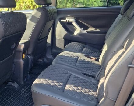 Черный Тойота Версо, объемом двигателя 2 л и пробегом 176 тыс. км за 9200 $, фото 3 на Automoto.ua