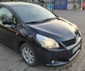 Чорний Тойота Версо, об'ємом двигуна 2 л та пробігом 260 тис. км за 9800 $, фото 1 на Automoto.ua
