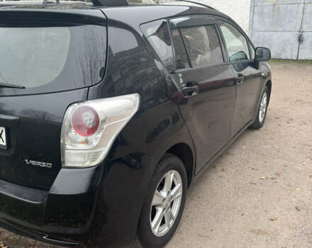 Черный Тойота Версо, объемом двигателя 2 л и пробегом 235 тыс. км за 8000 $, фото 3 на Automoto.ua