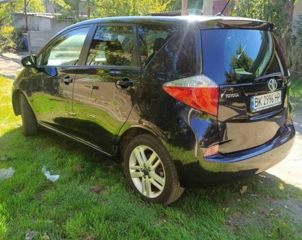 Черный Тойота Версо, объемом двигателя 1.3 л и пробегом 294 тыс. км за 6500 $, фото 3 на Automoto.ua