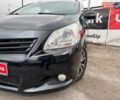 Черный Тойота Версо, объемом двигателя 2 л и пробегом 278 тыс. км за 9490 $, фото 1 на Automoto.ua