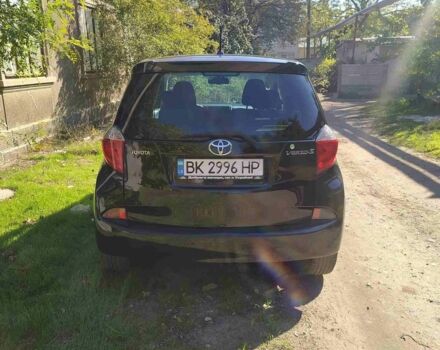 Черный Тойота Версо, объемом двигателя 1.3 л и пробегом 294 тыс. км за 6500 $, фото 5 на Automoto.ua