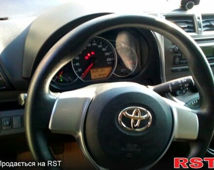 Черный Тойота Версо, объемом двигателя 1.4 л и пробегом 210 тыс. км за 6000 $, фото 5 на Automoto.ua