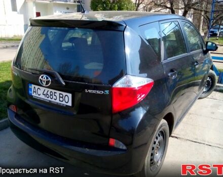 Черный Тойота Версо, объемом двигателя 1.4 л и пробегом 210 тыс. км за 6000 $, фото 2 на Automoto.ua