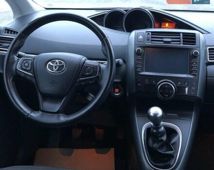 Чорний Тойота Версо, об'ємом двигуна 1.8 л та пробігом 181 тис. км за 10900 $, фото 11 на Automoto.ua