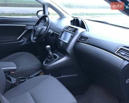 Чорний Тойота Версо, об'ємом двигуна 1.8 л та пробігом 181 тис. км за 10900 $, фото 7 на Automoto.ua