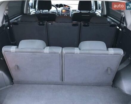 Чорний Тойота Версо, об'ємом двигуна 1.8 л та пробігом 181 тис. км за 10900 $, фото 13 на Automoto.ua