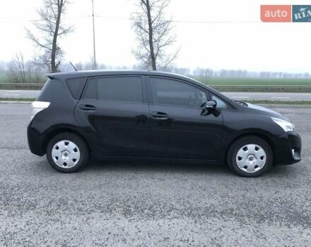 Чорний Тойота Версо, об'ємом двигуна 1.8 л та пробігом 181 тис. км за 10900 $, фото 3 на Automoto.ua