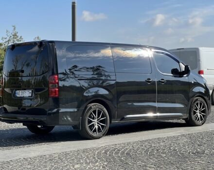 Чорний Тойота Версо, об'ємом двигуна 2 л та пробігом 215 тис. км за 25800 $, фото 2 на Automoto.ua