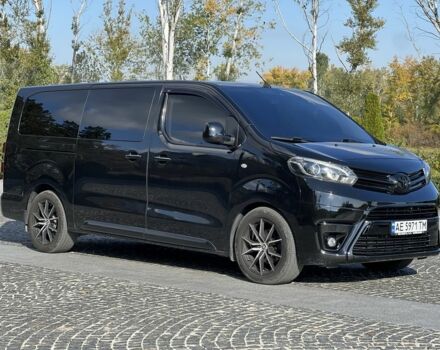 Чорний Тойота Версо, об'ємом двигуна 2 л та пробігом 215 тис. км за 25800 $, фото 7 на Automoto.ua