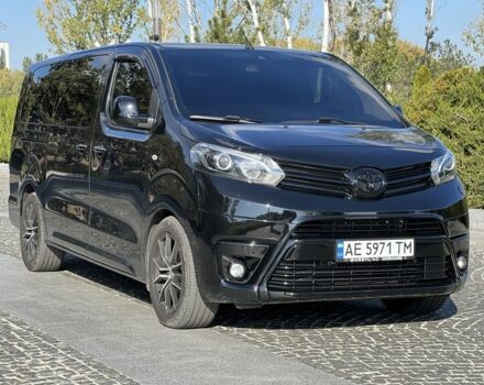 Чорний Тойота Версо, об'ємом двигуна 2 л та пробігом 215 тис. км за 25800 $, фото 3 на Automoto.ua